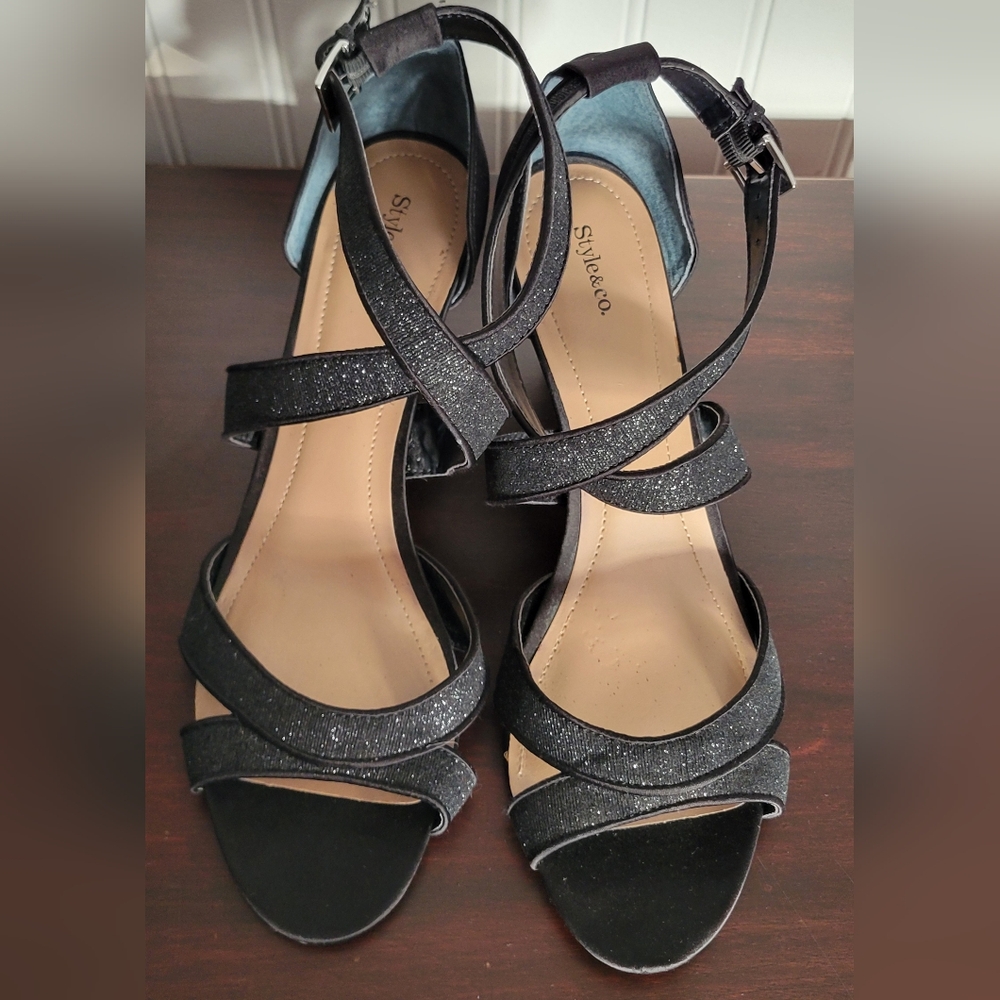 Style & Co Black Gkitter Strappy Heel. Woman's Size 11.